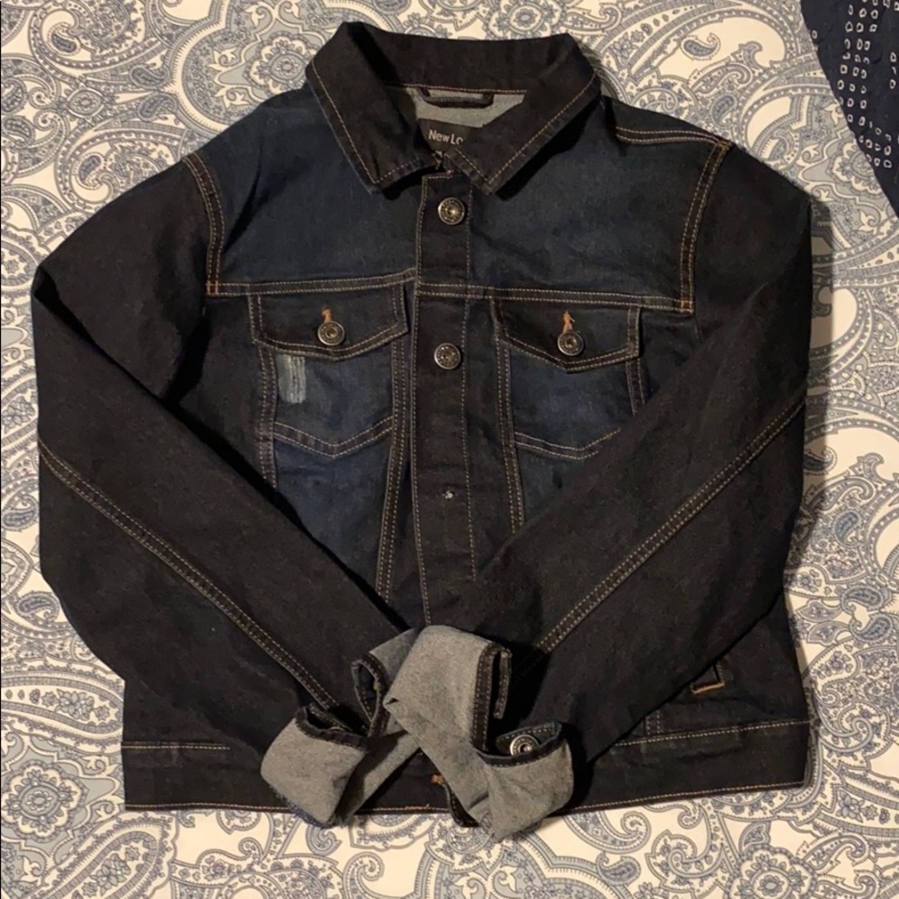 Brand new never worn jacket, missing a button